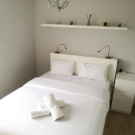 Harbourmaster Place By Premier City Apartment